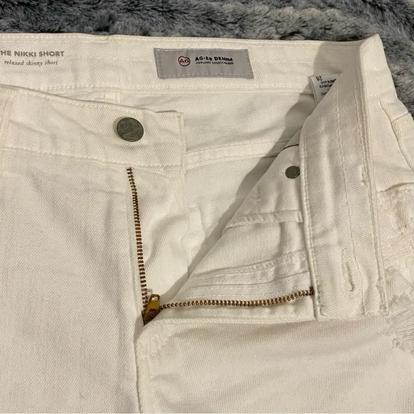 AG Adriano Goldschmied The Nikki White Relaxed Skinny Distressed Shorts Size 28