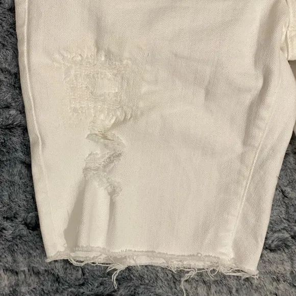 AG Adriano Goldschmied The Nikki White Relaxed Skinny Distressed Shorts Size 28