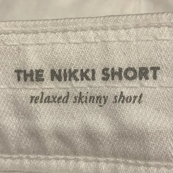 AG Adriano Goldschmied The Nikki White Relaxed Skinny Distressed Shorts Size 28