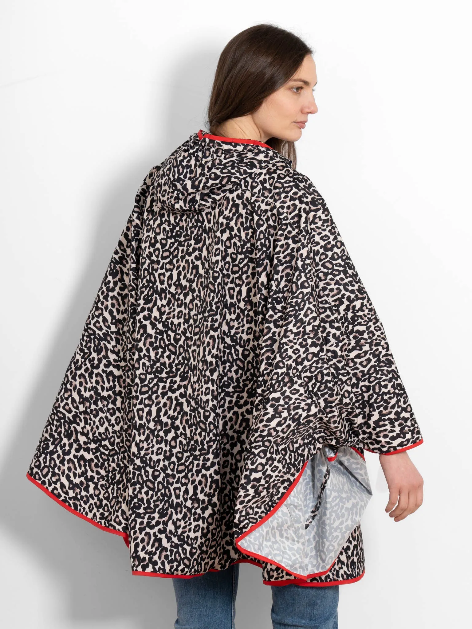 Aspen Rain Poncho - Cream/Red, Leopard Print
