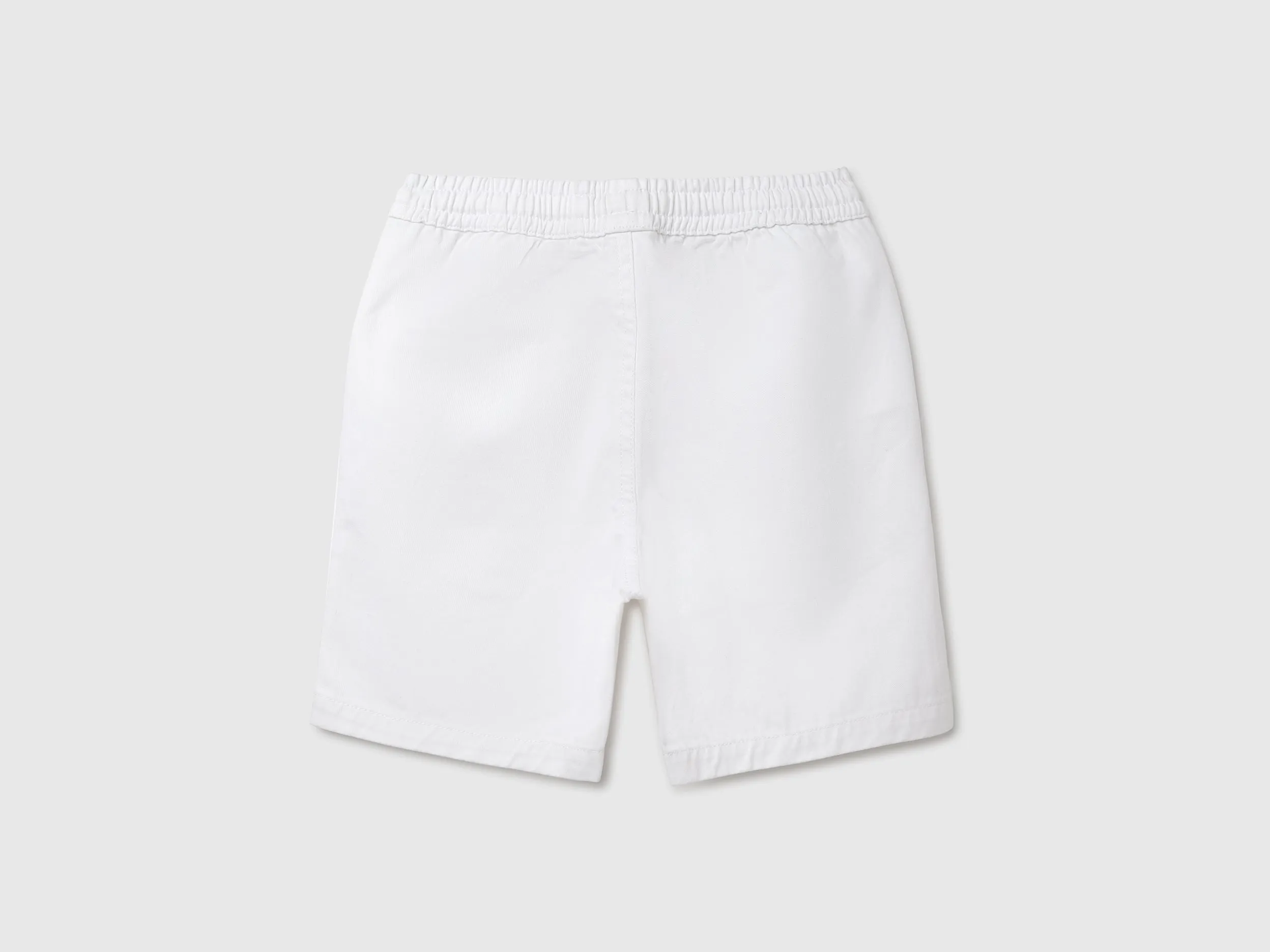 Boy's Solid Regular Fit Shorts with Drawstring Closure