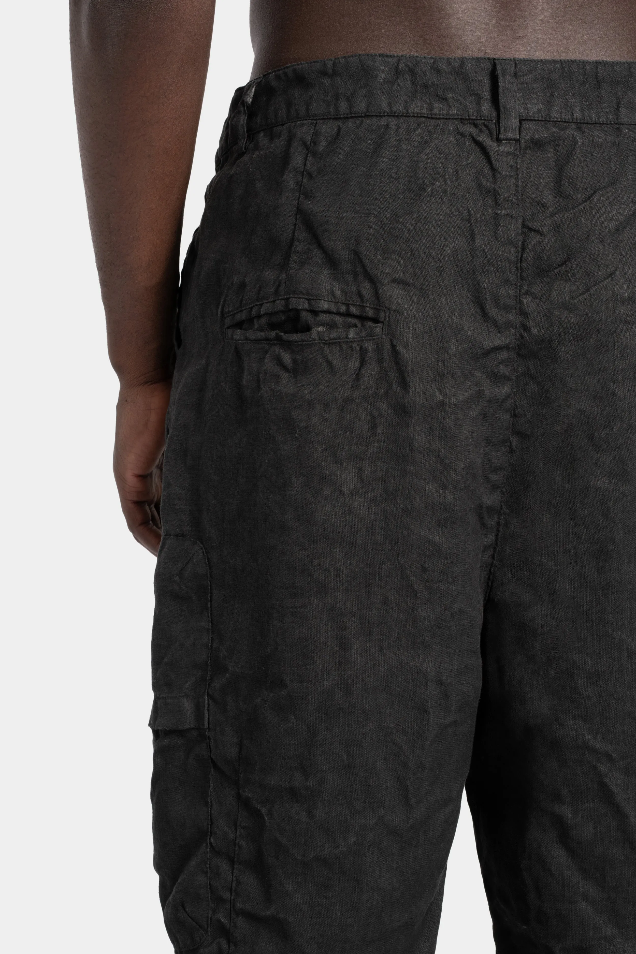 Coated crinkled linen shorts, Black