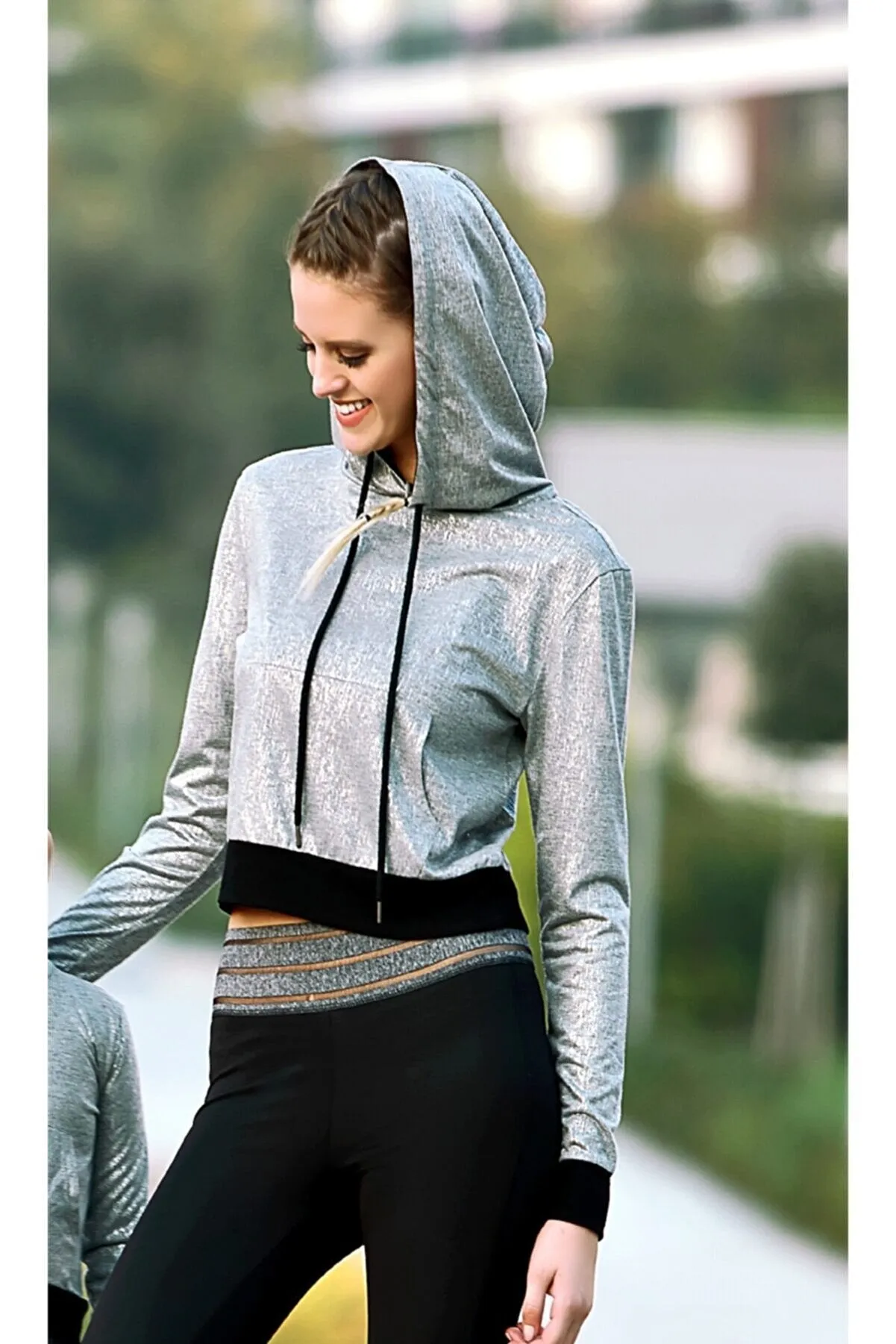 Elastic Black and Silver Workout Set with Metallic Detailing - Bra and Leggings