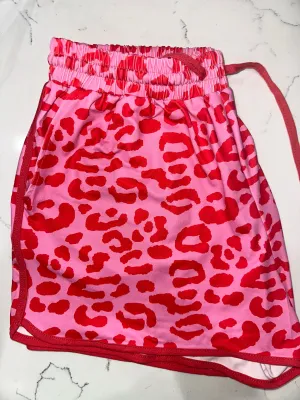EVERYDAY SHORTS - FEELING SASSY LEOPARD