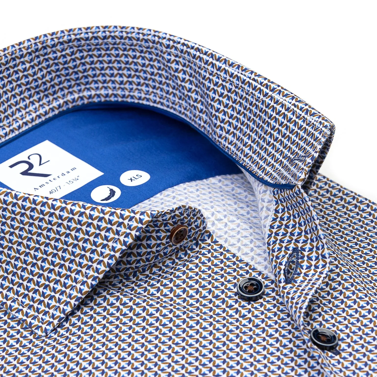 Extra long sleeves. Fine print cotton shirt