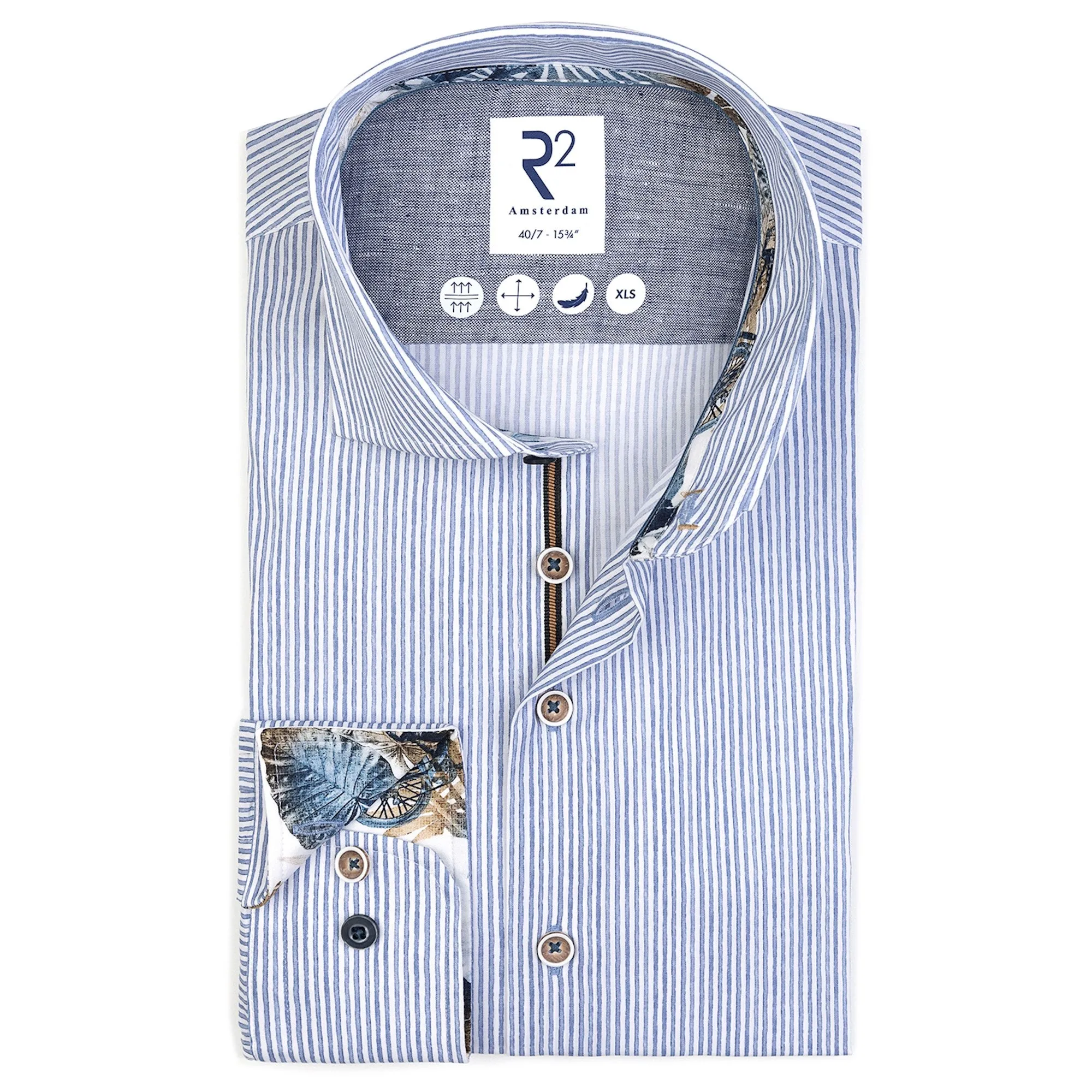 Extra long sleeves. Striped stretch shirt