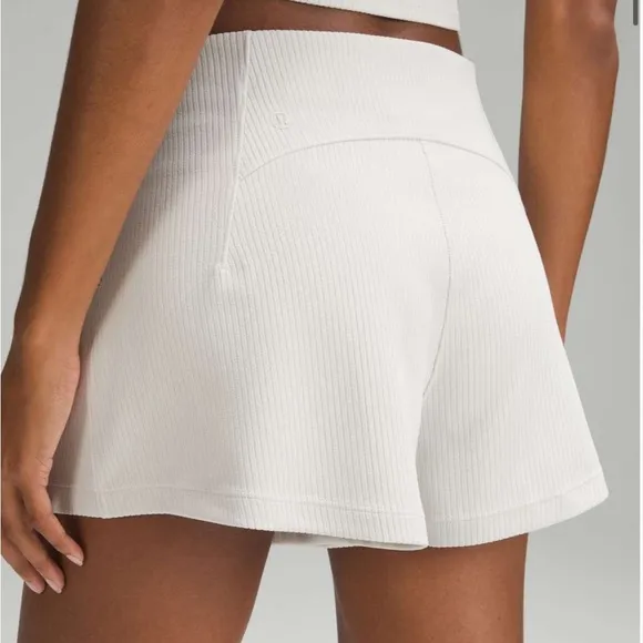Lululemon Ribbed Softstreme High-Rise Short 2” Size 6Color: Bone