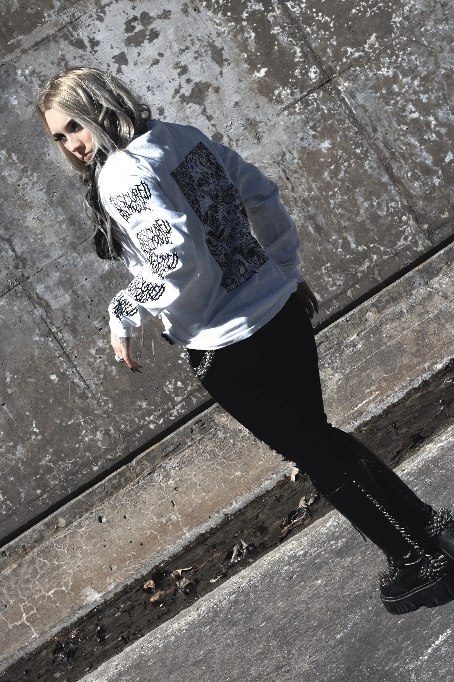 OBSCURED GORE LONG SLEEVE TEE