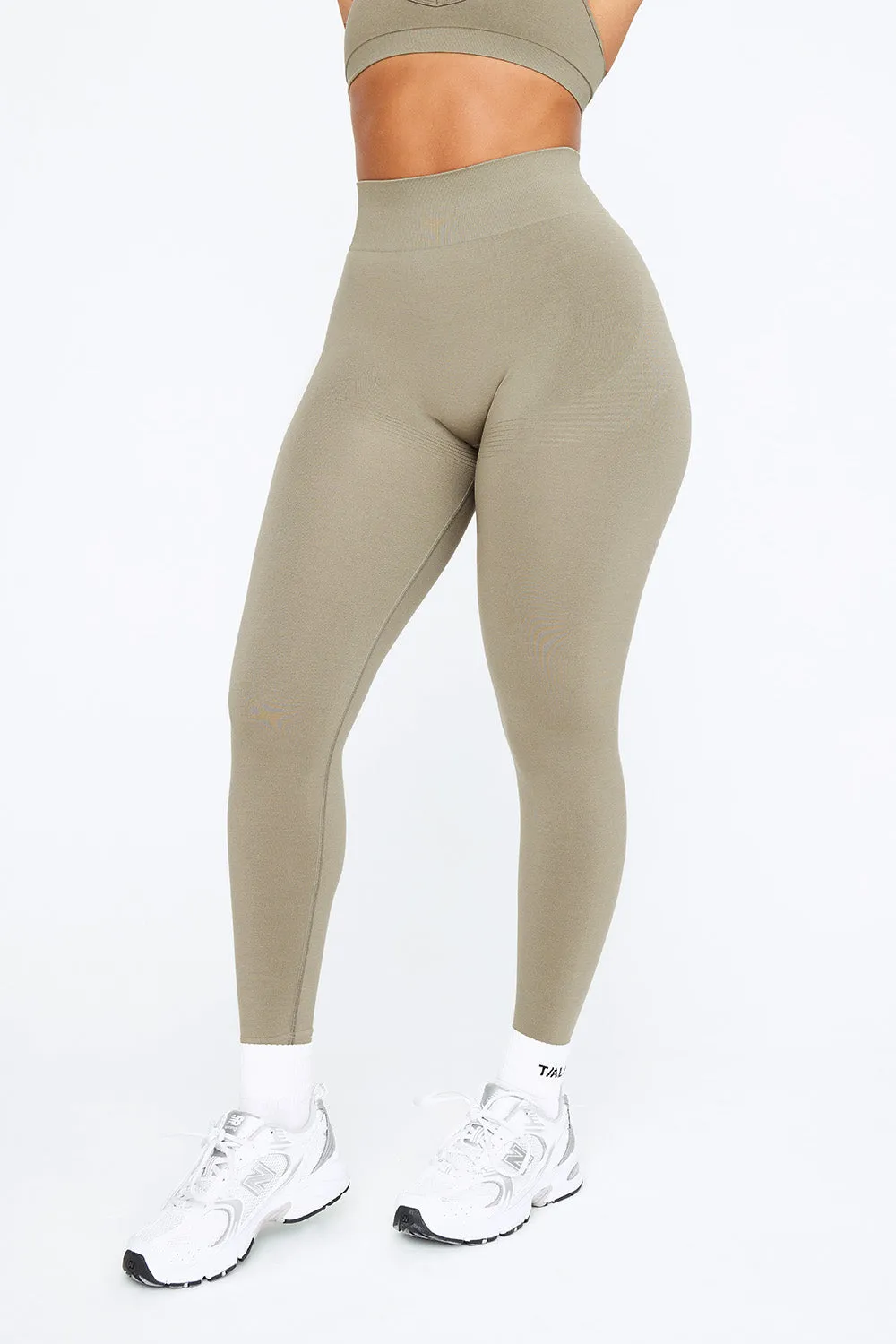 SCULPT SEAMLESS SCRUNCH LEGGING - OLIVE MARL