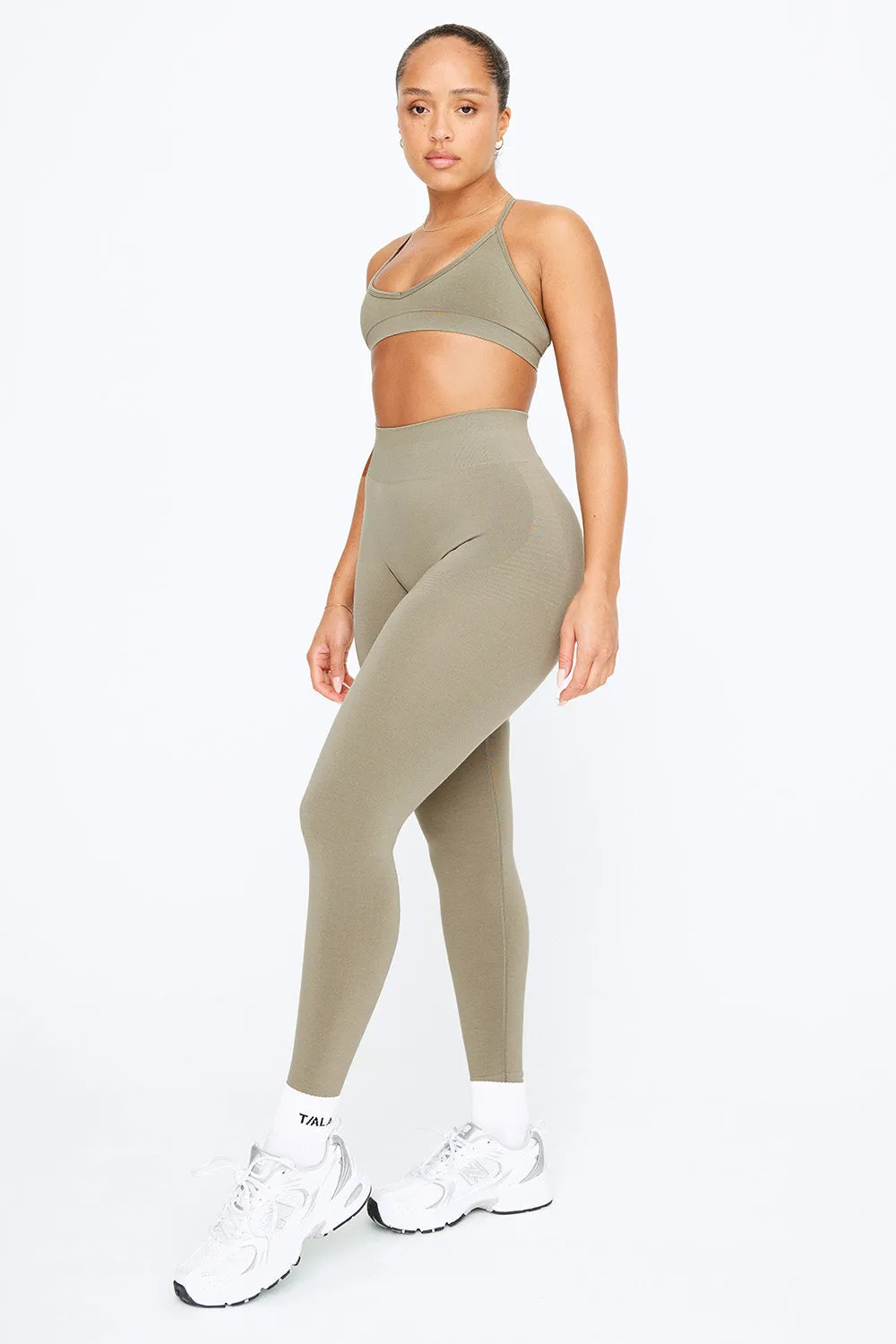 SCULPT SEAMLESS SCRUNCH LEGGING - OLIVE MARL