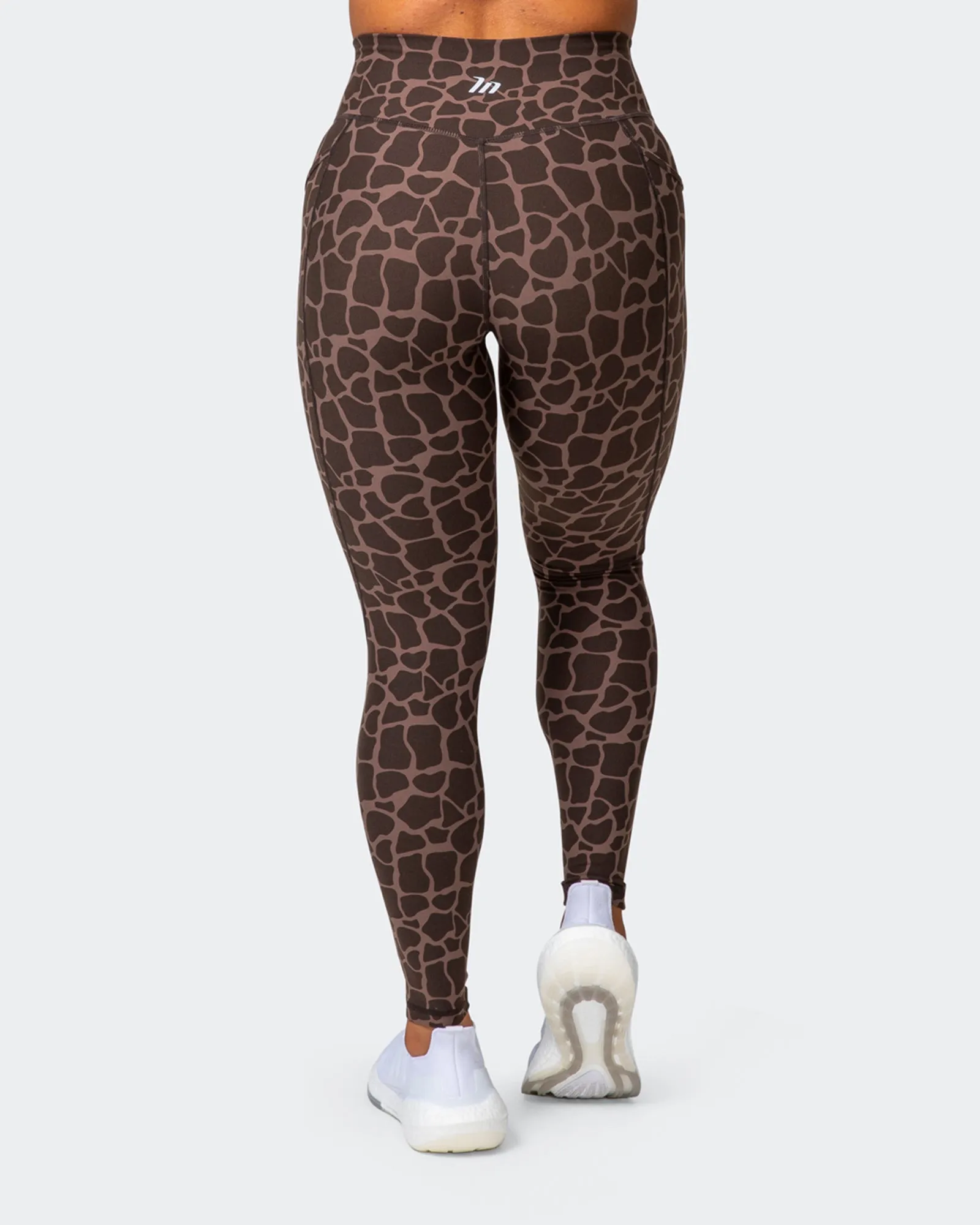 Signature Pocket Ankle Length Leggings - Tonal Giraffe Print