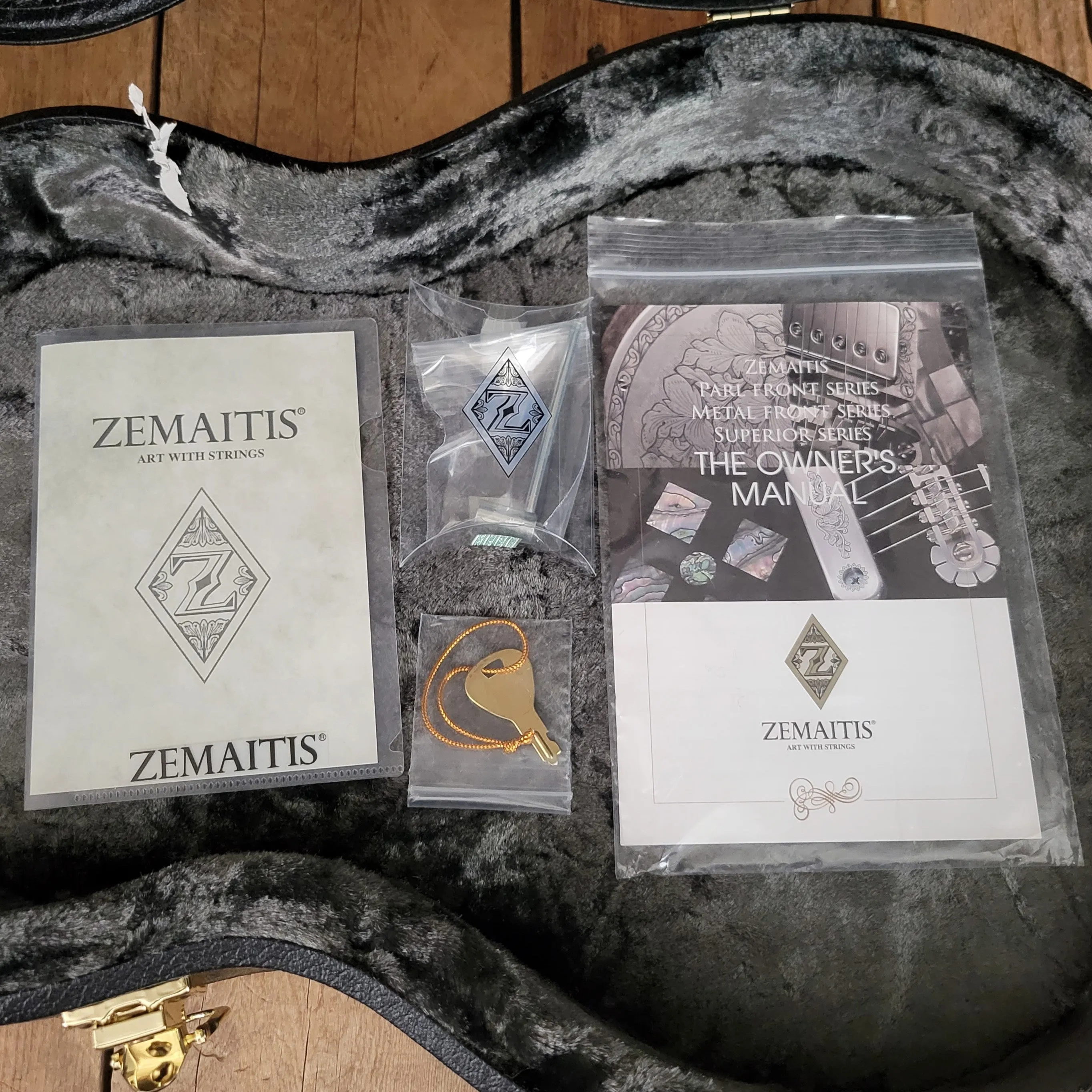 SOLD - Zemaitis CS24SU Custom Shop Wood Leaf Flame Maple Made in Japan - 2019