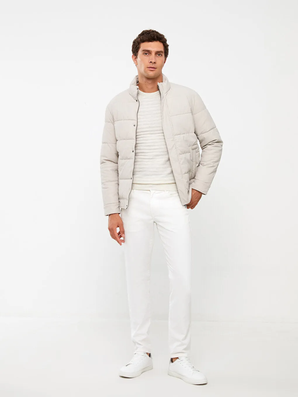 Standard Mold Stand Collar Men Puffer Coat