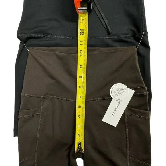 Yogalicious Lux size small set of 2 shorts NWT in perfect condition!