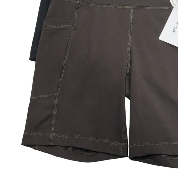 Yogalicious Lux size small set of 2 shorts NWT in perfect condition!